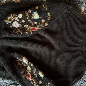 SHEIN Black Knit Sweater